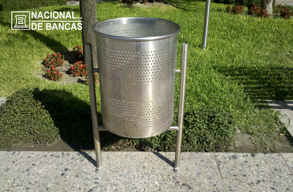 Botes de Basura de Acero Inoxidable 2